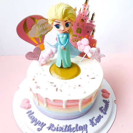 Bánh Elsa Cầu Vồng